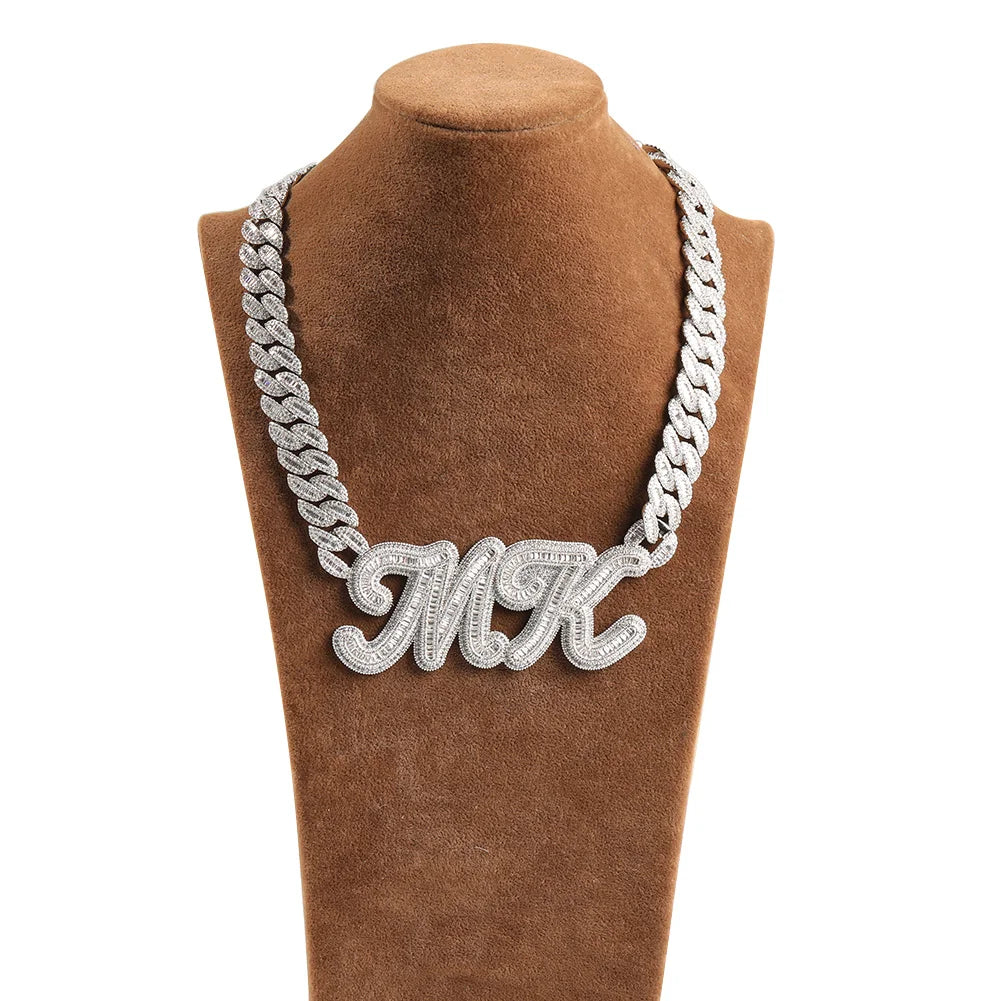 Uwin Custom Letters Pendant Welding 16mm Moon Cuban Chain Iced Out Baguette Cubic Zircon Name Necklace Fashion Rapper Jewelry