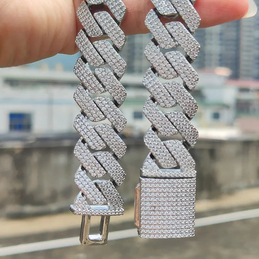 High-Quality 20mm Iced-Out Cuban Link Chain – Three-Row Thick & Heavy Hip-Hop Necklace for Men